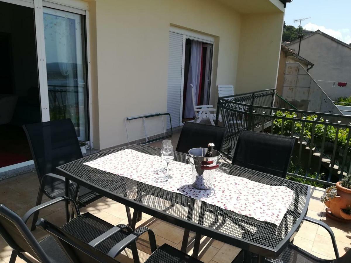 Apartman Betty Šibenik Kültér fotó